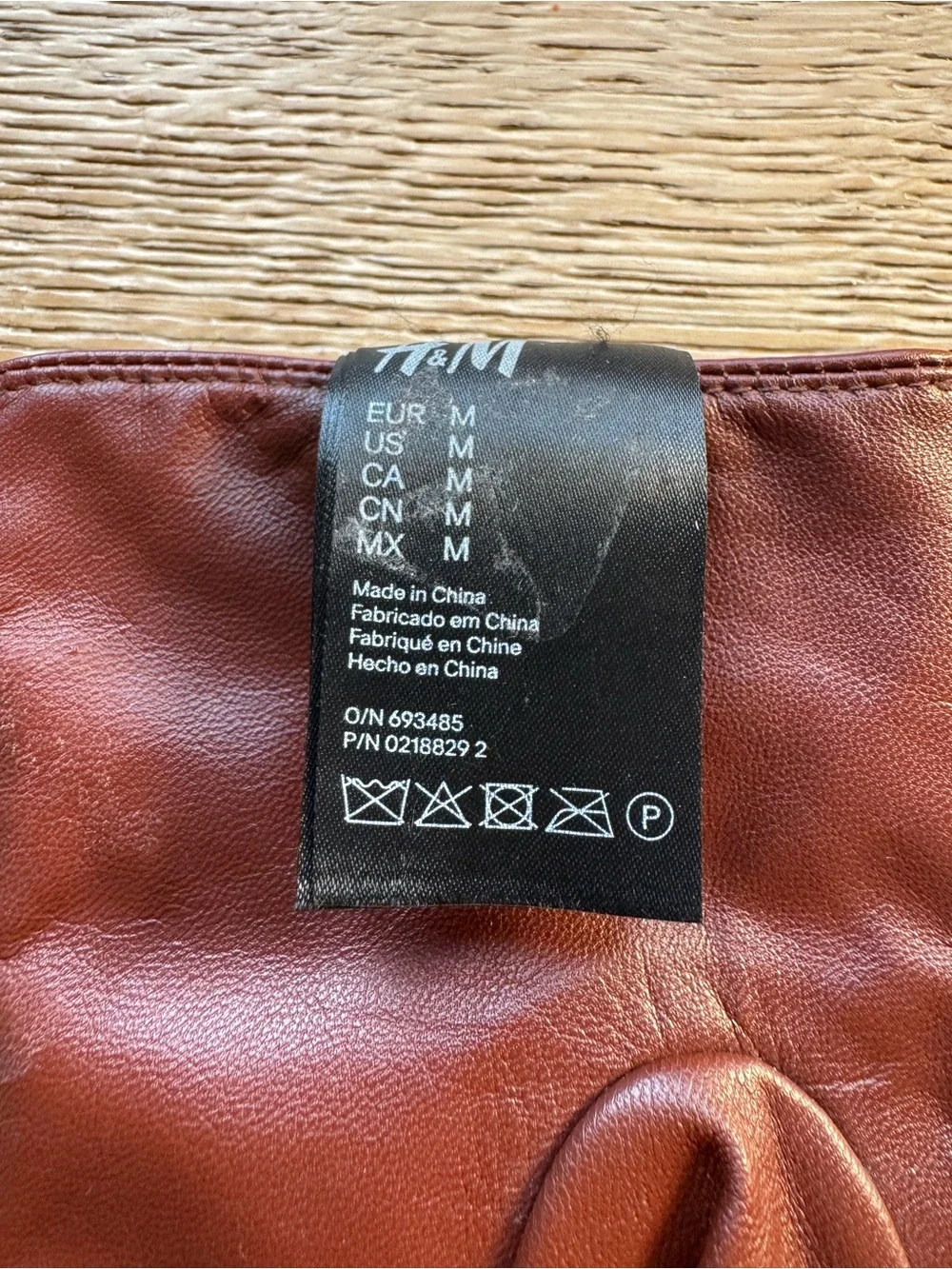 Classic Women's Leather Gloves in Chestnut Brown Sz M NEW with flaw PriceFirm!